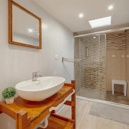 Porto Window Terrace House By Vacationy Bandeira