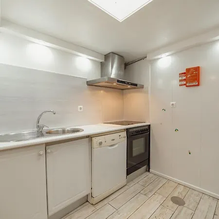 Porto Window Terrace House By Vacationy *